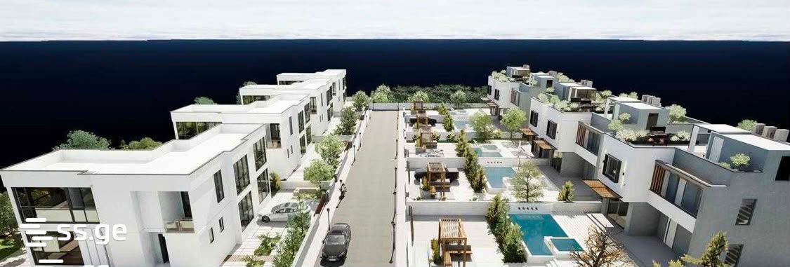 6 Room Private House For Sale view 2