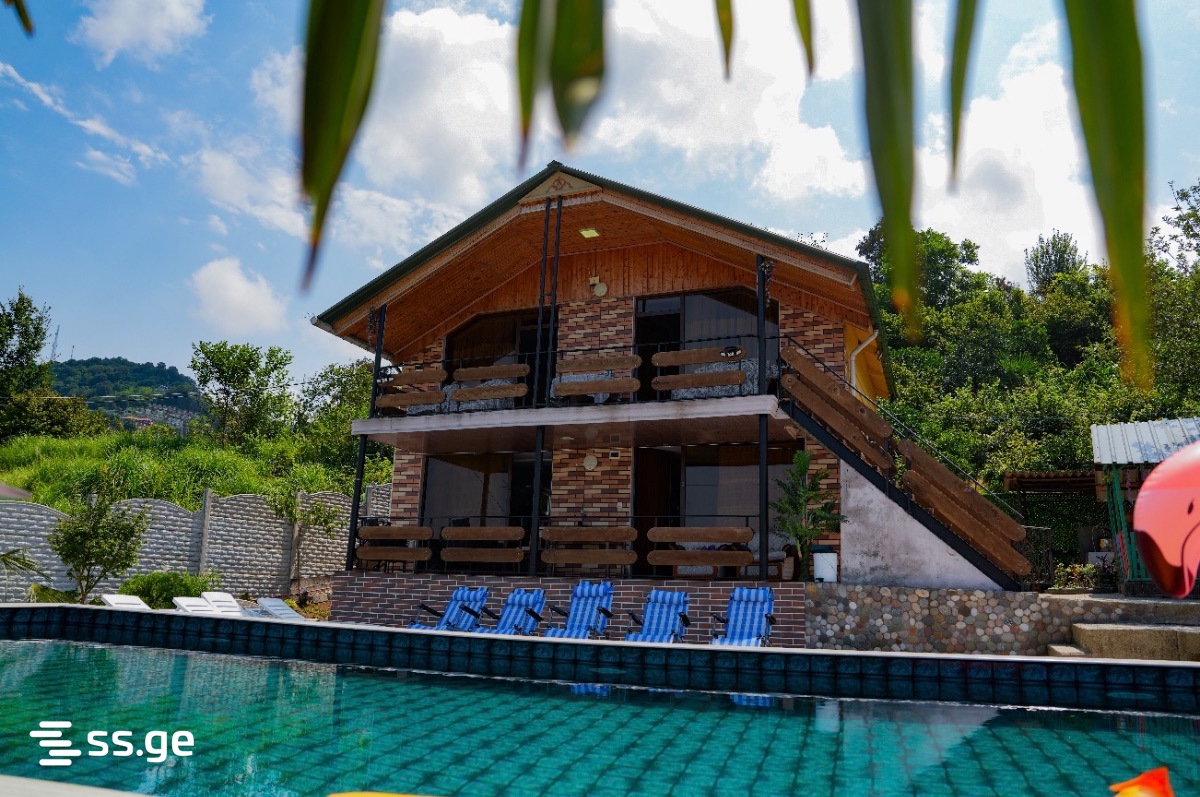 4 Room Summer Cottage Daily Rent. Batumi view 1