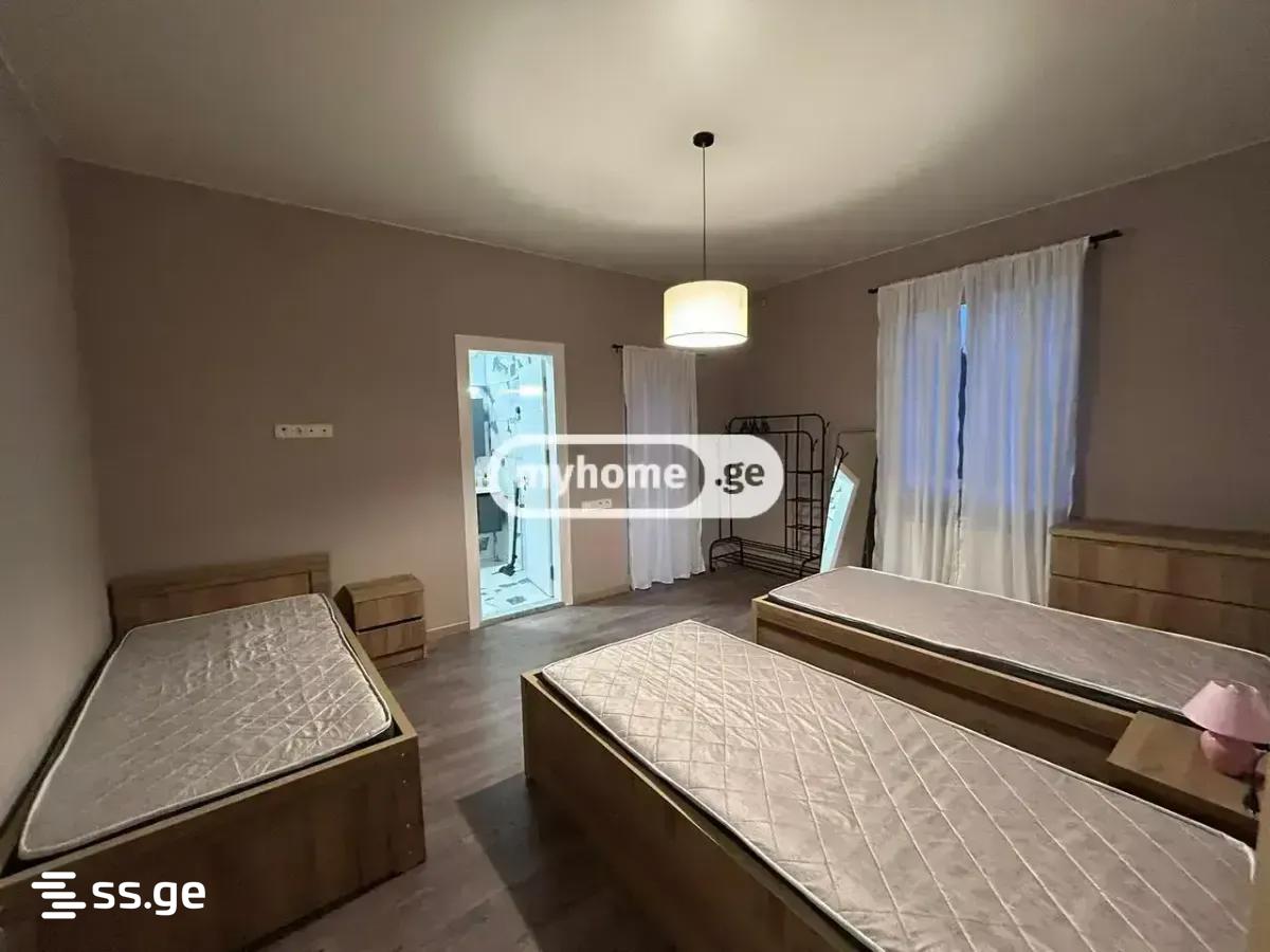 6 Room Private House For Rent. Batumi view 5