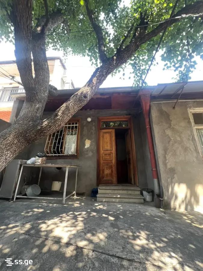 3 Room Private House For Sale view 4