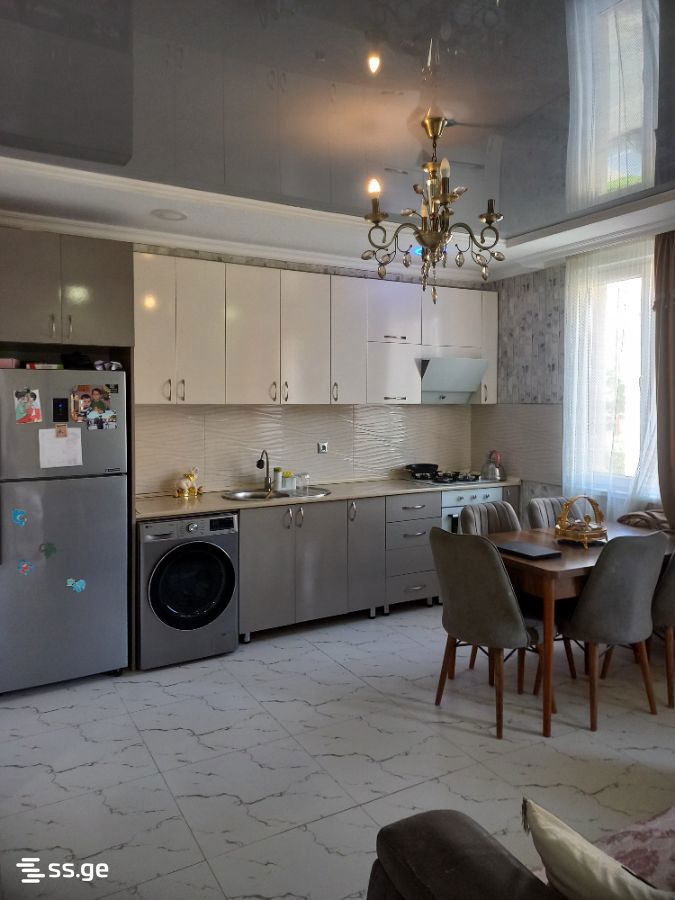 3 Room Flat For Sale view 1