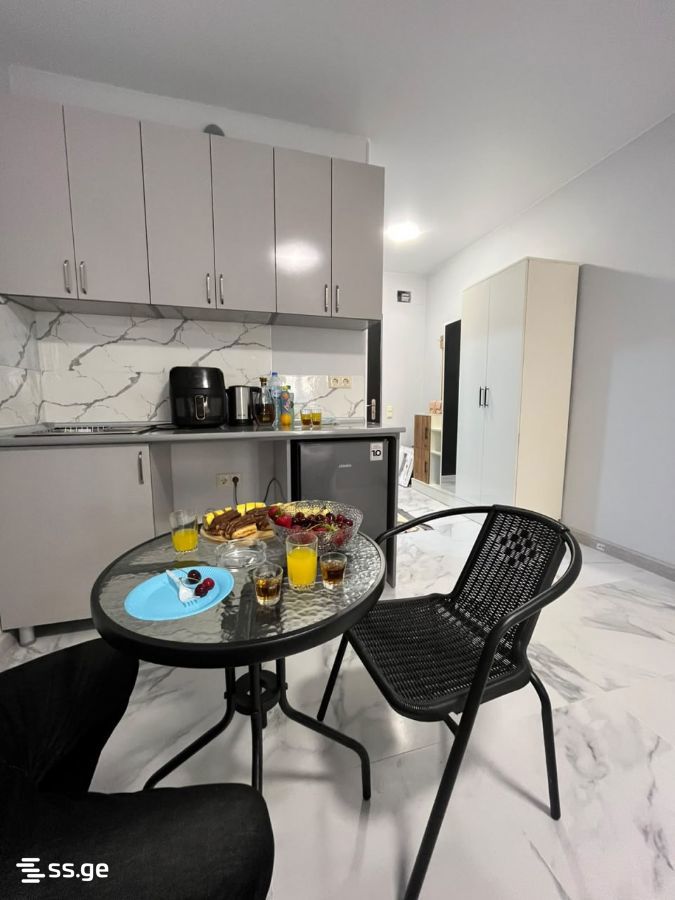 1 Room Flat For Sale view 2