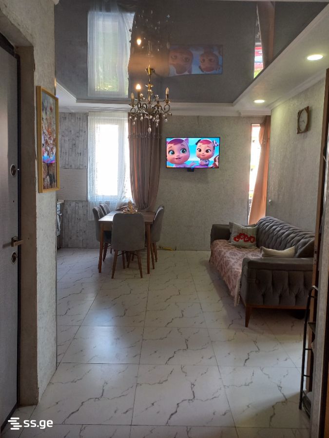 3 Room Flat For Sale view 3
