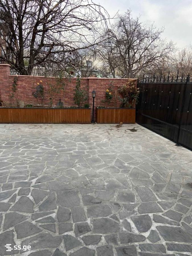 7 Room Private House For Sale view 13
