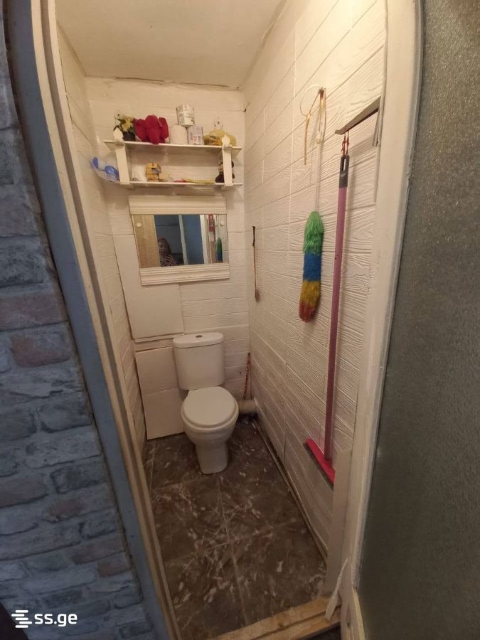 4 Room Private House For Sale view 8