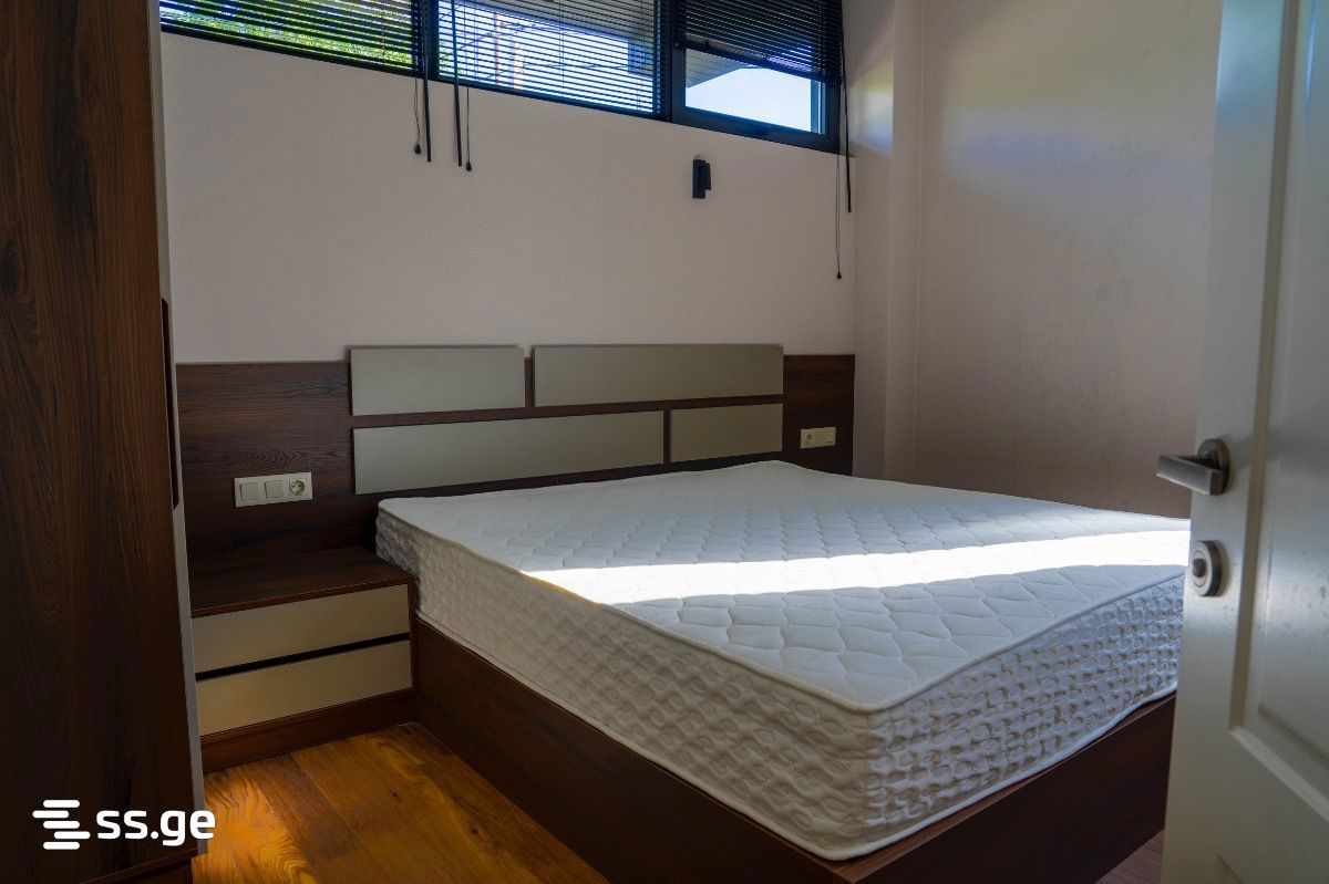12 Room Summer Cottage For Rent. Saguramo view 3