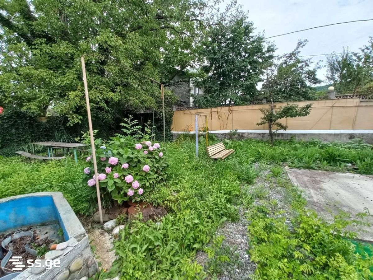 4 Room Private House For Sale view 2