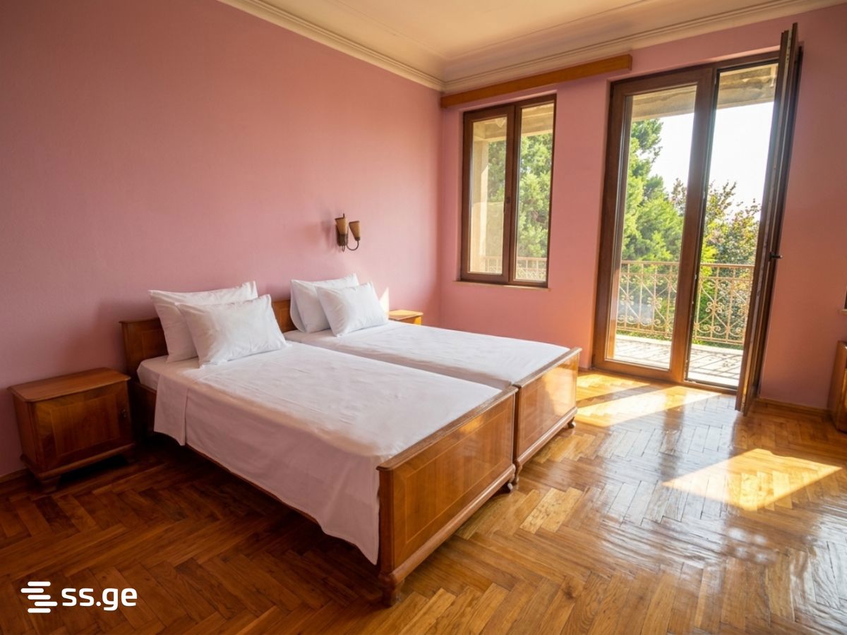 7 Room Private House For Rent. Tsikhisdziri view 10