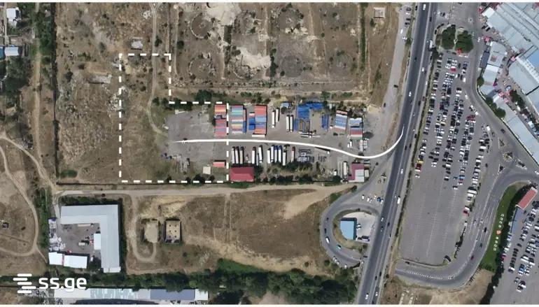 Land For Rent. Lilo view 1
