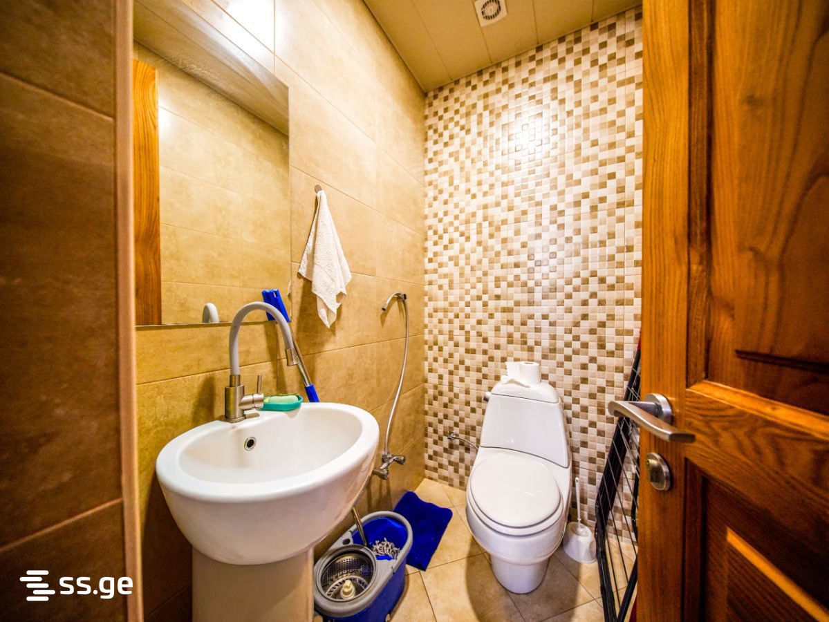 5 Room Hotel For Sale view 5