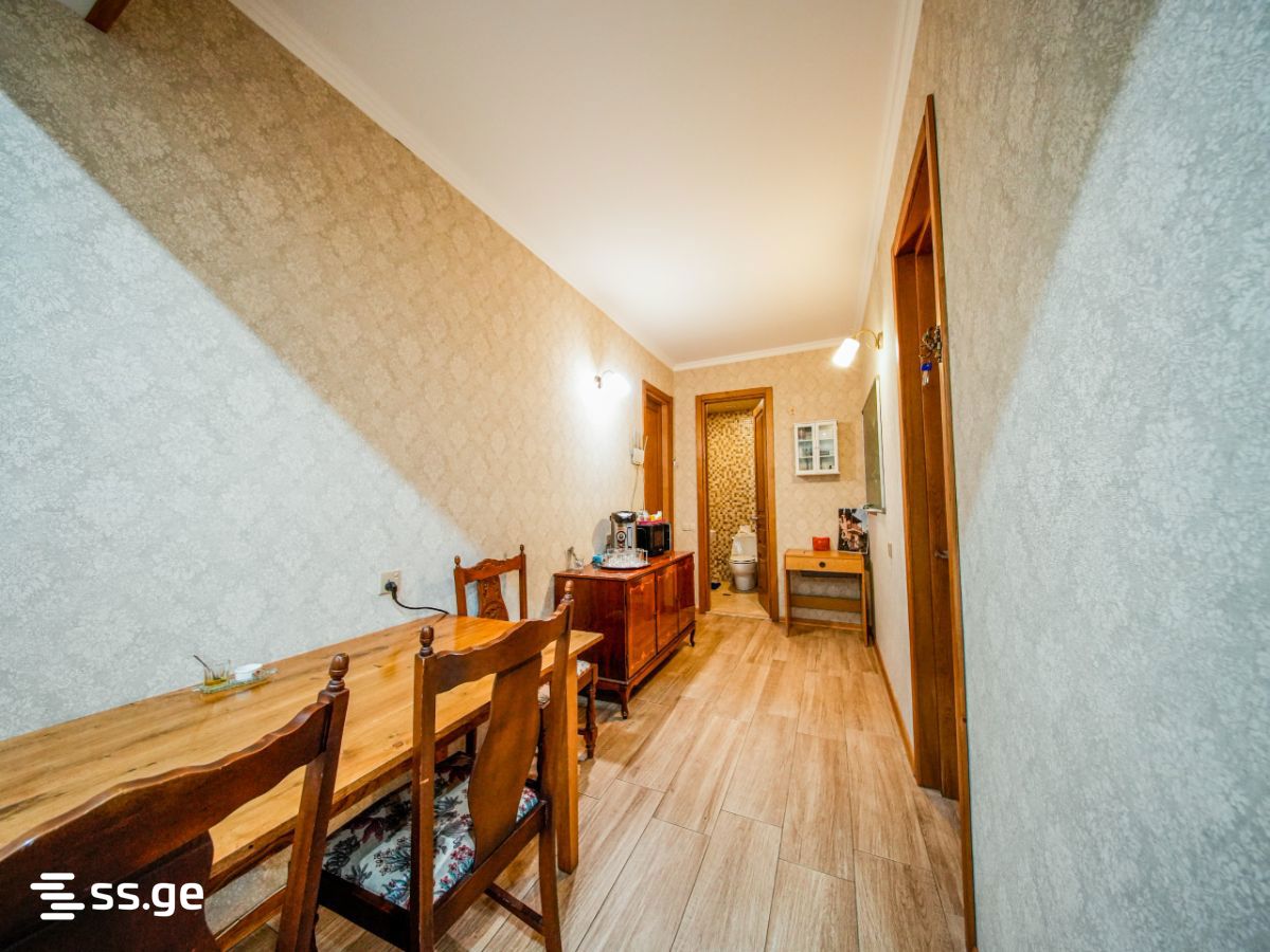 5 Room Hotel For Sale view 4