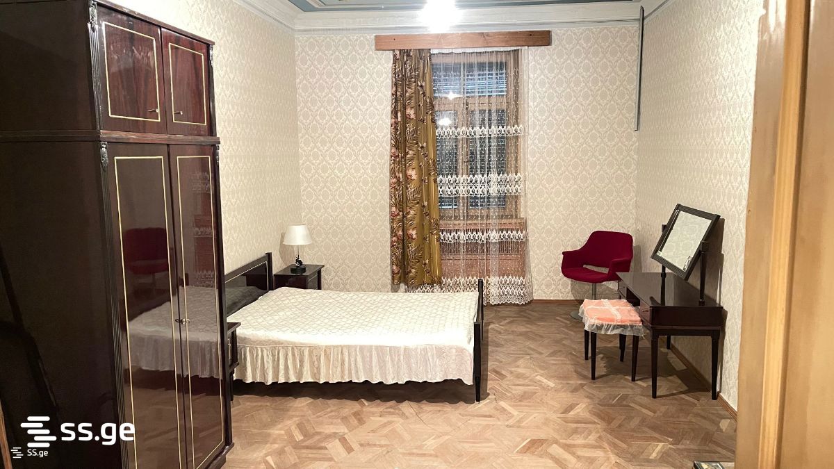 6 Room Summer Cottage For Rent. Saguramo view 9