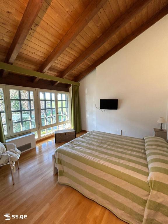 7 Room Private House For Rent. Saguramo view 10