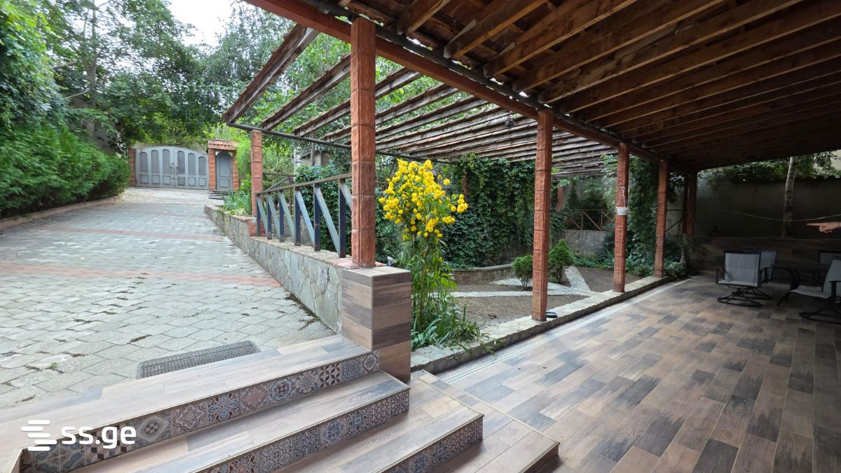11 Room Summer Cottage For Sale view 4