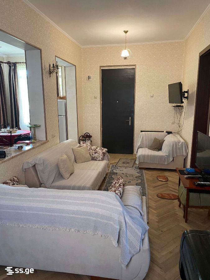 4 Room Summer Cottage For Rent. Saguramo view 3