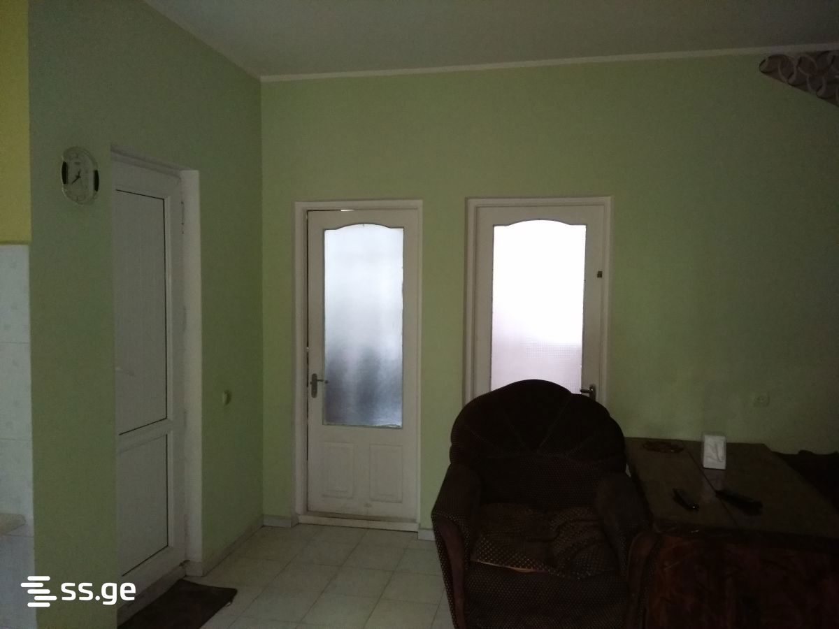 Продажа 4-комната Квартира view 7