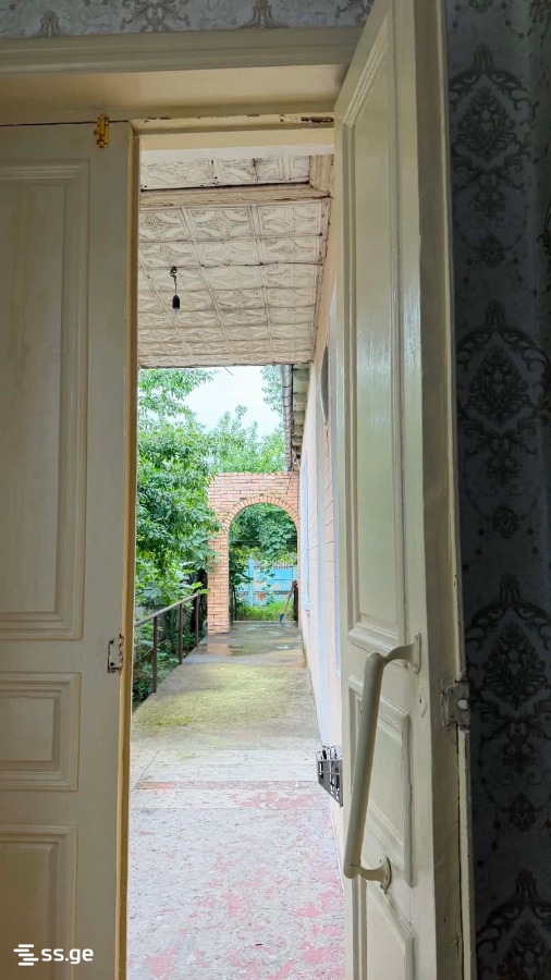 5 Room Private House For Sale view 4
