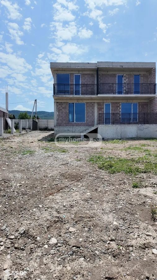 9 Room Private House For Sale view 8