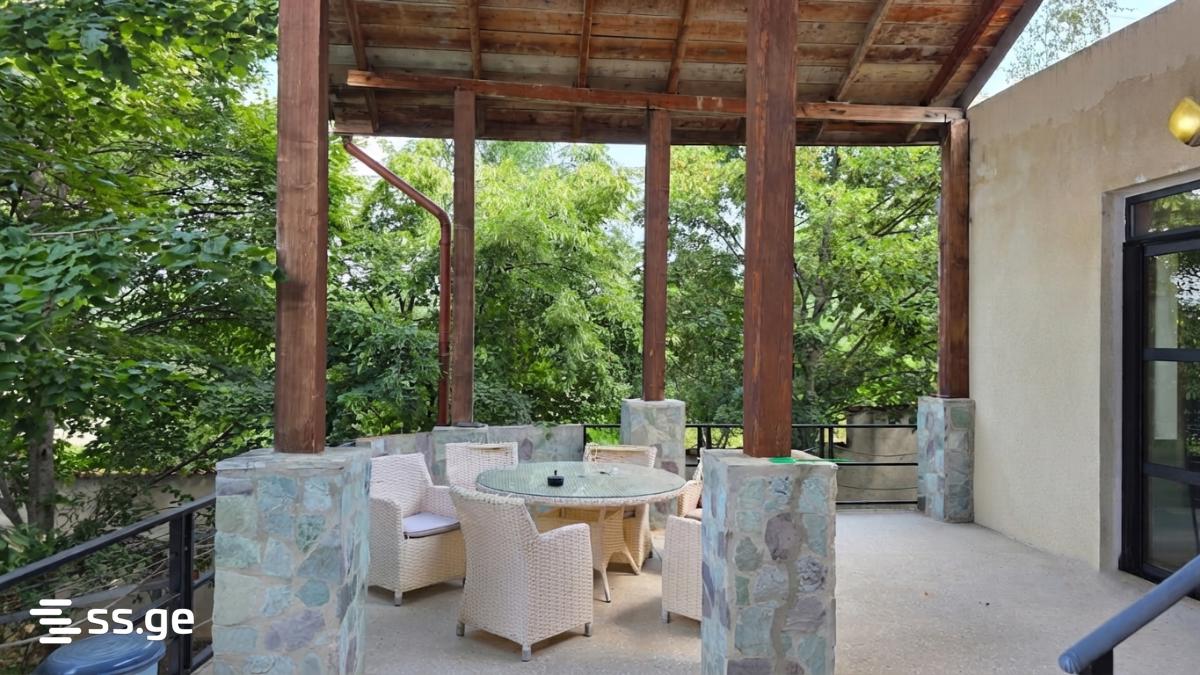 11 Room Summer Cottage For Sale view 1