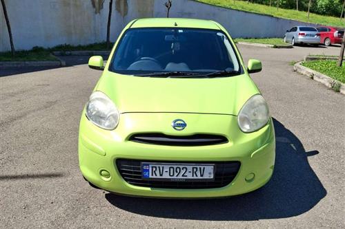 auto similar image