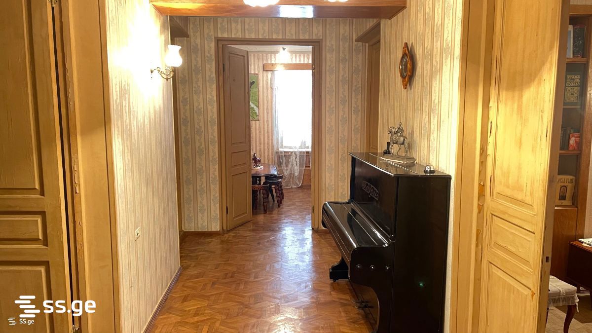 6 Room Summer Cottage For Rent. Saguramo view 3