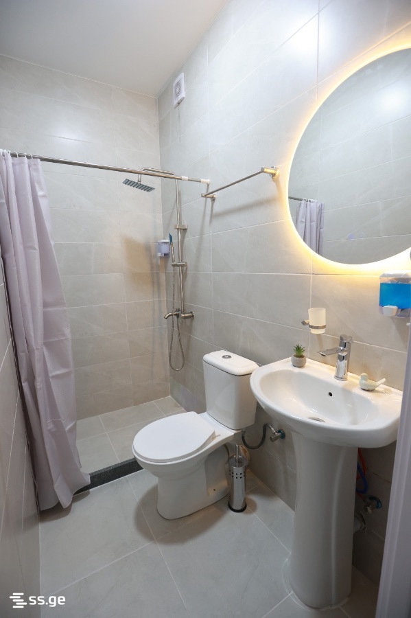 1 Room Flat Daily Rent. Poti view 12