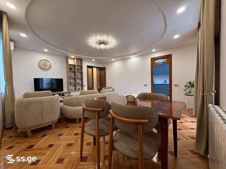 3 Room Flat Daily Rent. Chaqvi view 4