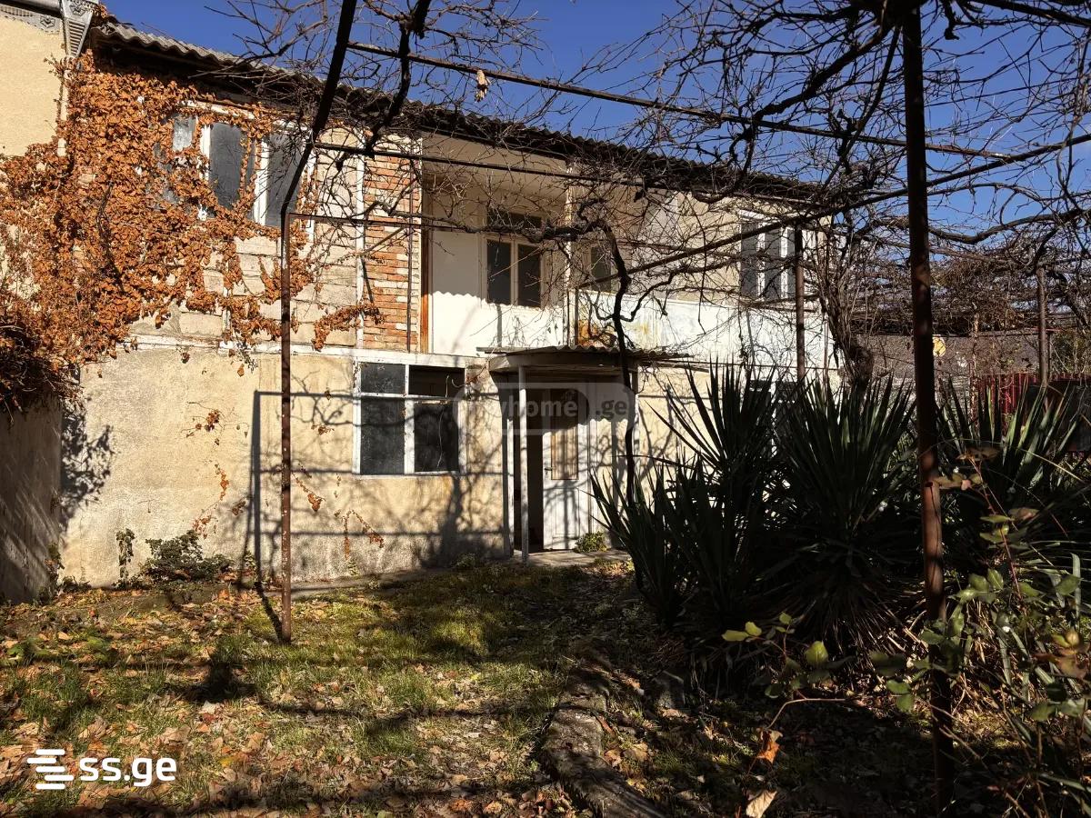 7 Room Private House For Sale view 1