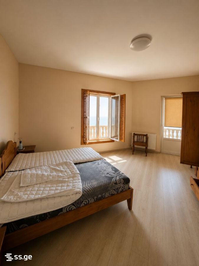 6 Room Private House For Sale view 9