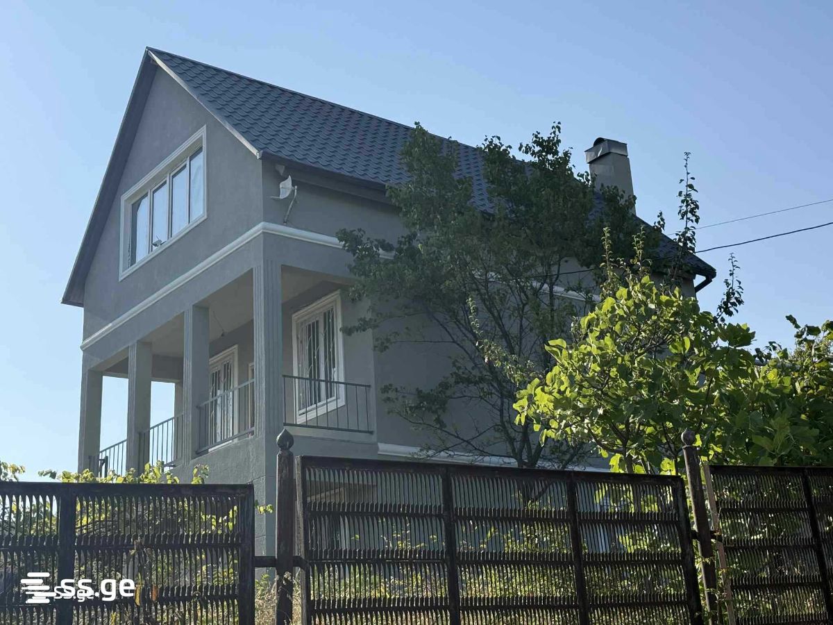 6 Room Summer Cottage For Sale view 2