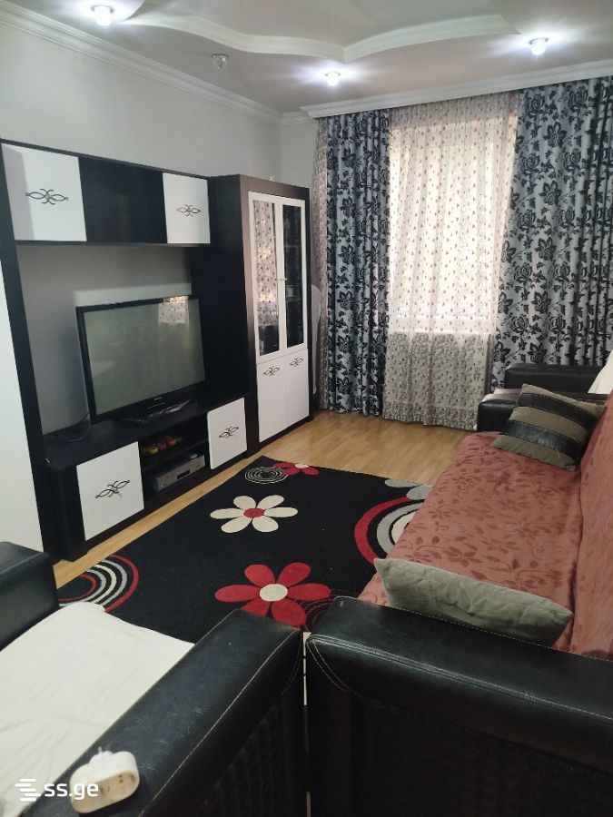 3 Room Flat For Sale view 1