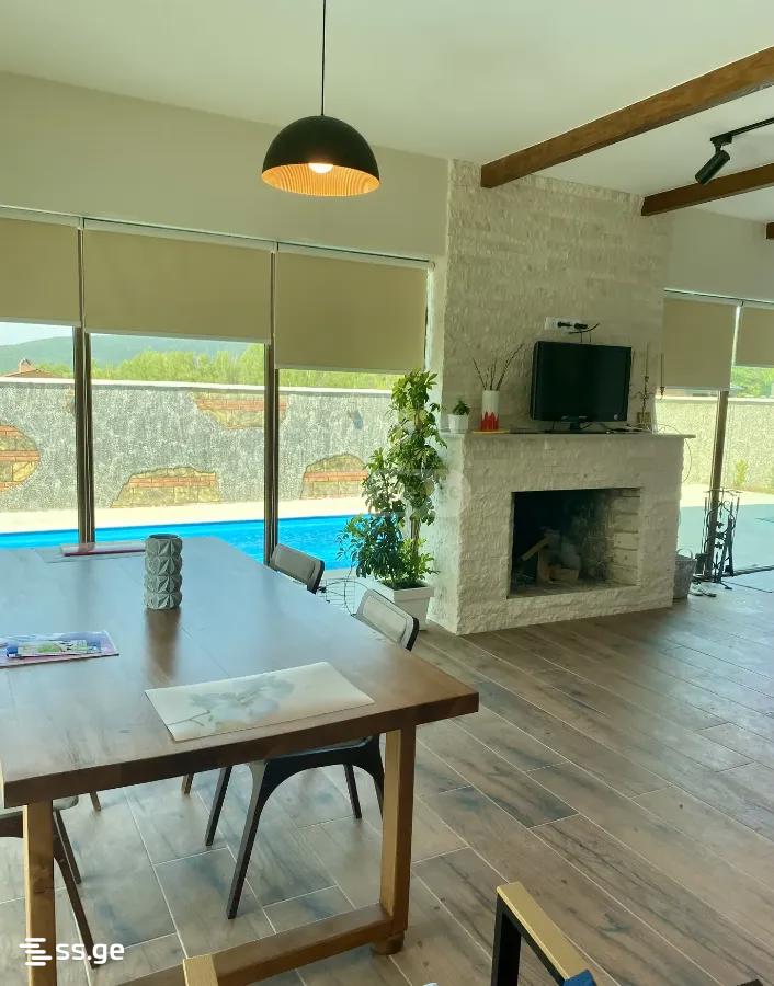 5 Room Private House For Sale view 2