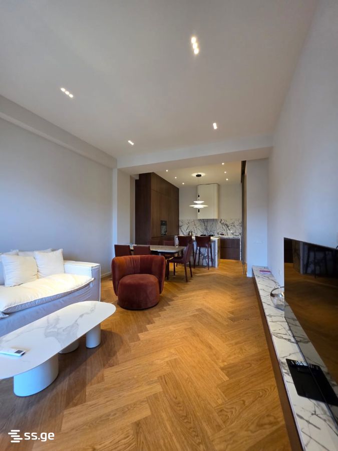 Продажа 4-комната Квартира view 4