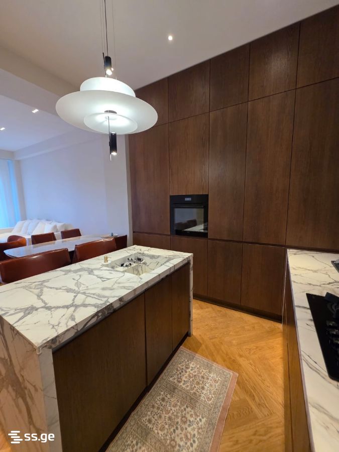 Продажа 4-комната Квартира view 5