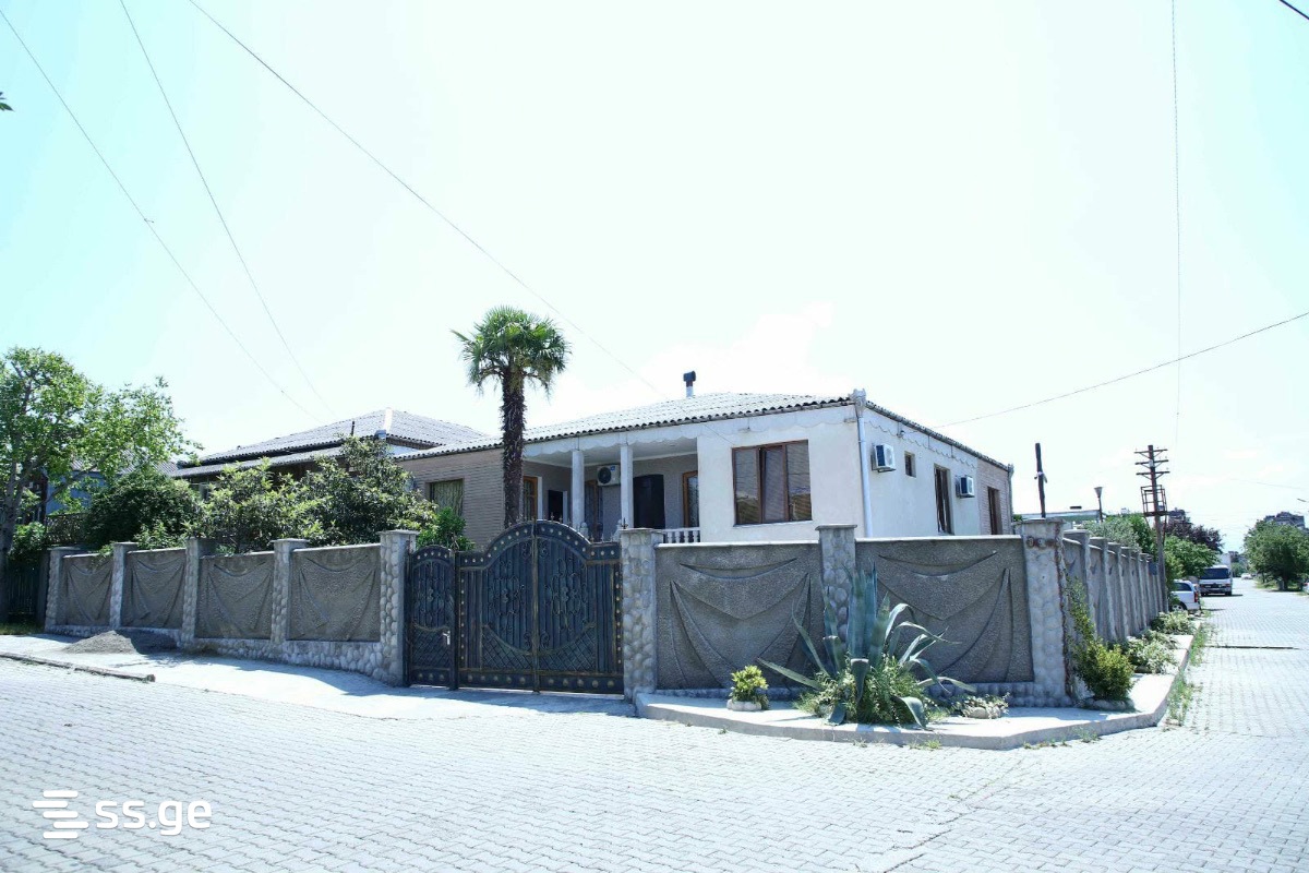 8 Room Private House For Rent. Kutaisi view 10