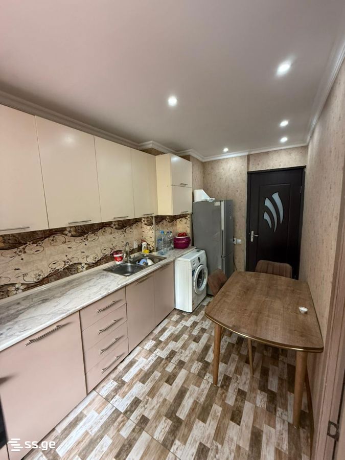 3 Room Flat For Sale view 9
