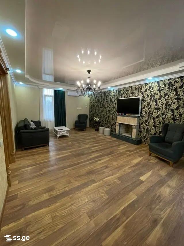 8 Room Summer Cottage For Rent. Makhindjauri view 4
