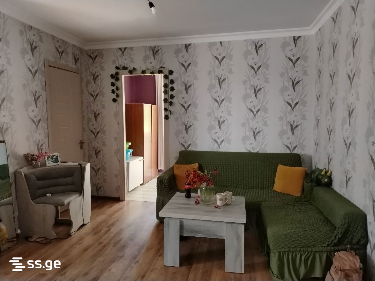 4 Room Flat For Sale view 2