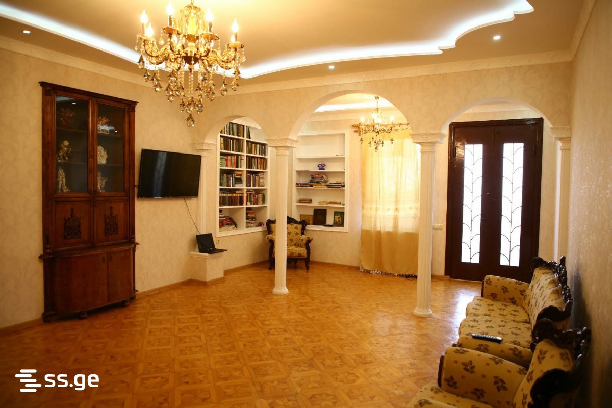 8 Room Private House For Rent. Kutaisi view 3