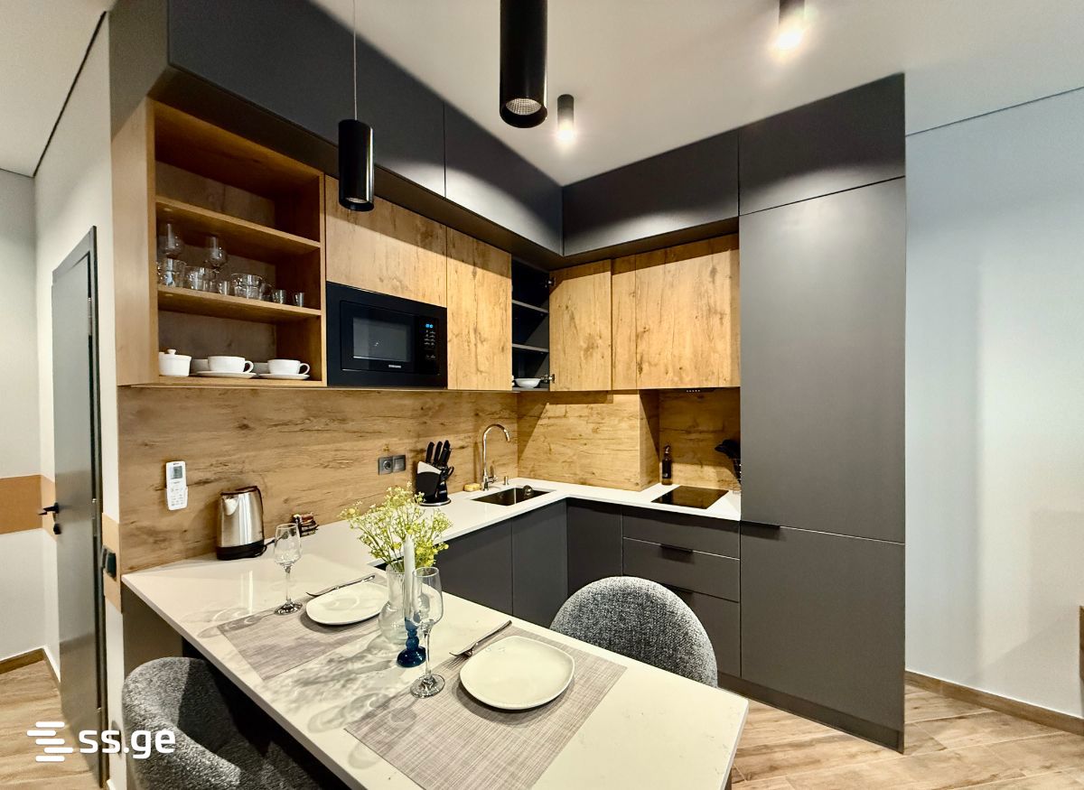 1 Room Flat For Rent. Chaqvi view 1