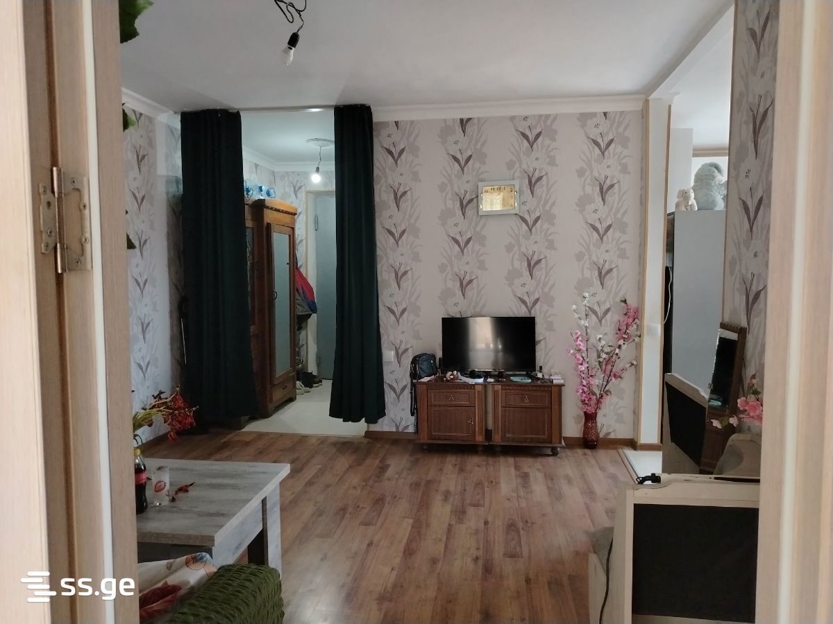 4 Room Flat For Sale view 8