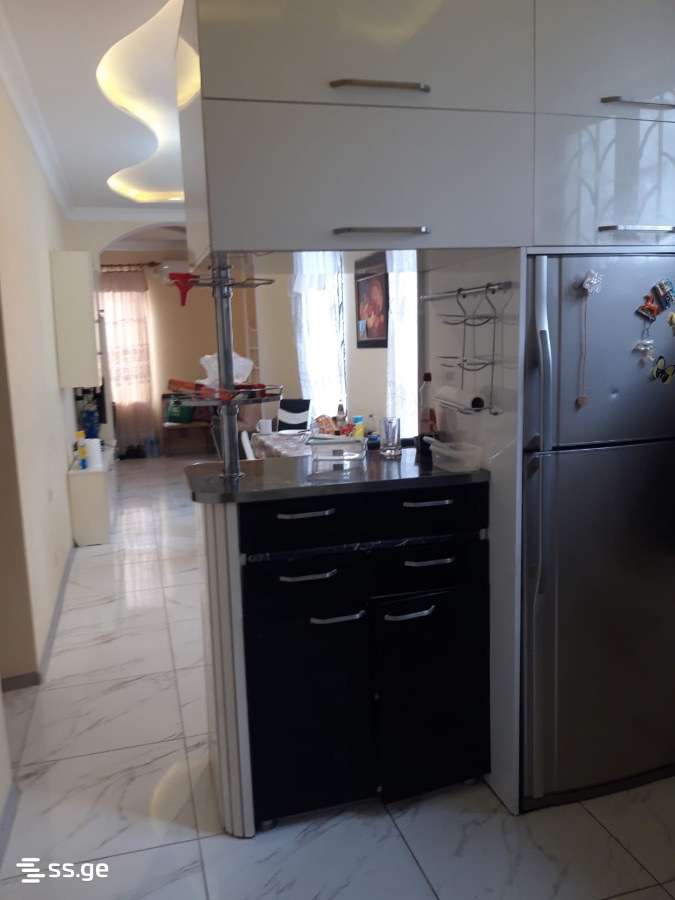 8 Room Private House For Rent. Kutaisi view 2