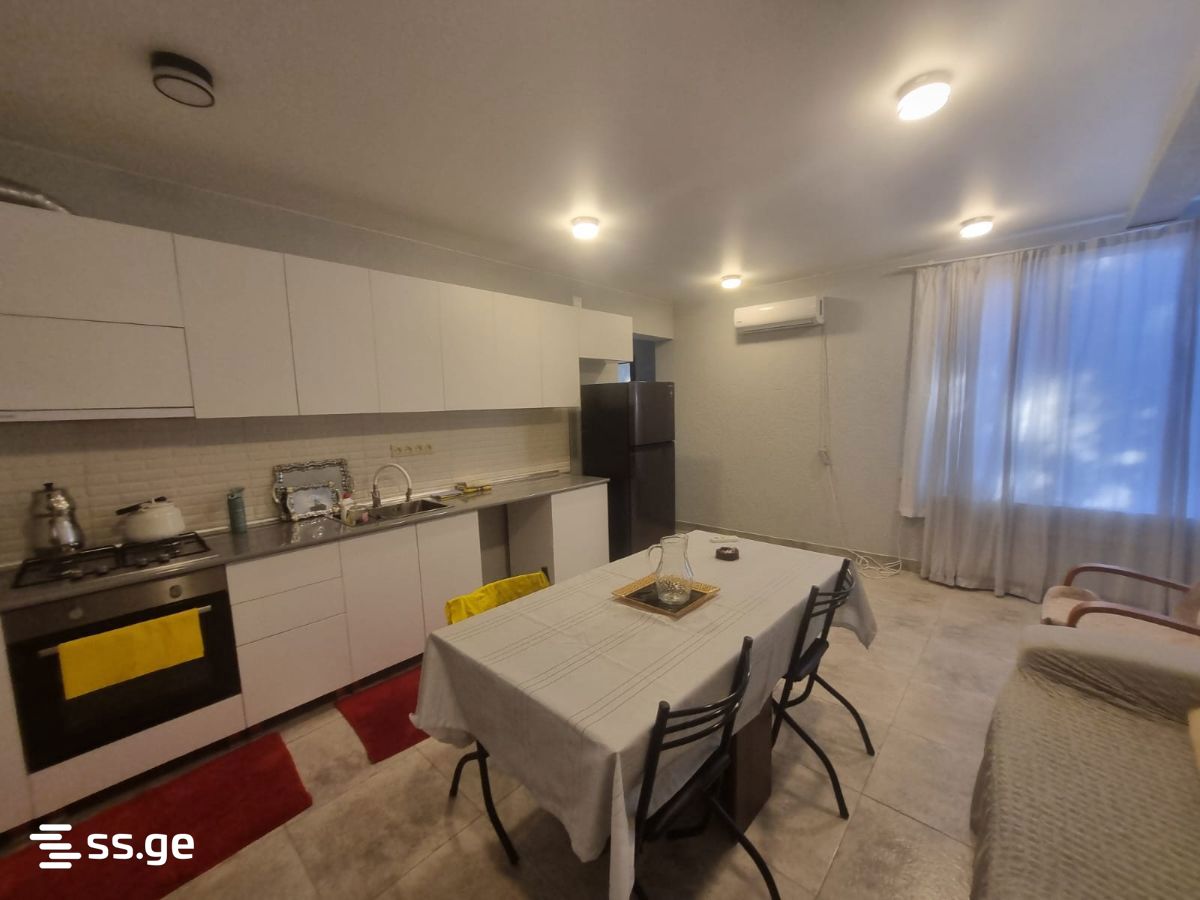 4 Room Private House For Rent. Poti view 6