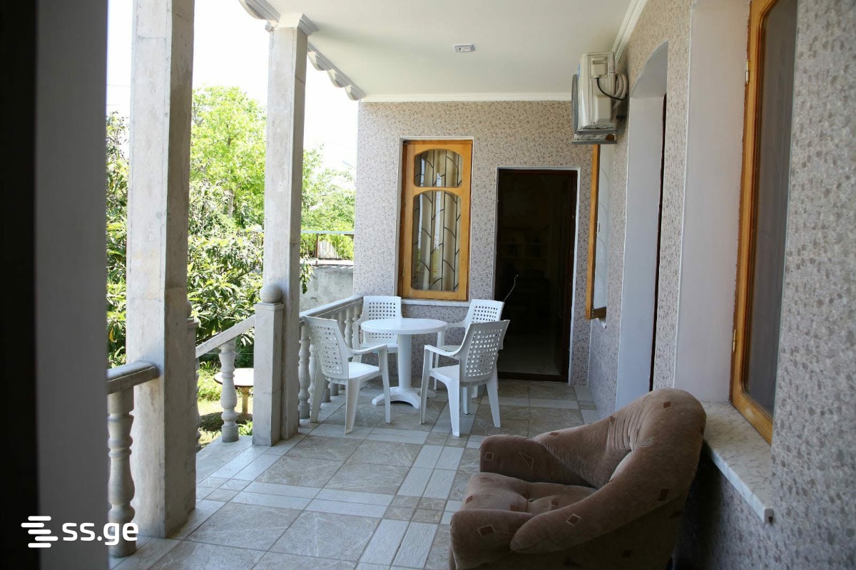 8 Room Private House For Rent. Kutaisi view 4