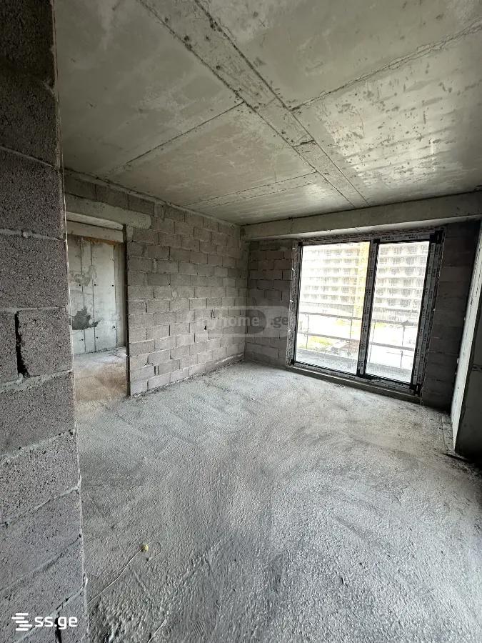 3 Room Flat For Sale view 2