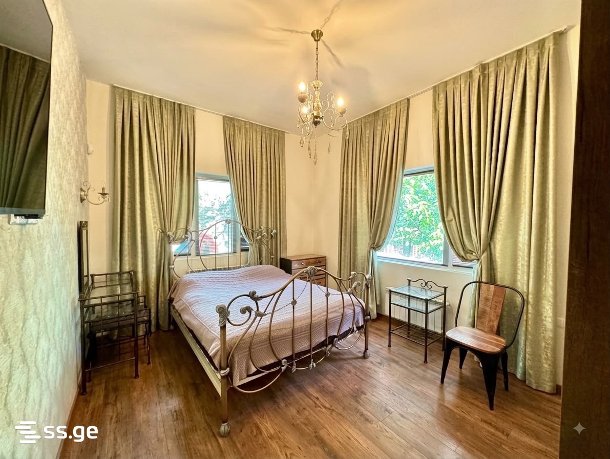 5 Room Private House For Sale view 4