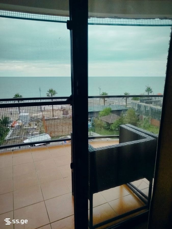 Продажа 2-комната Квартира view 1