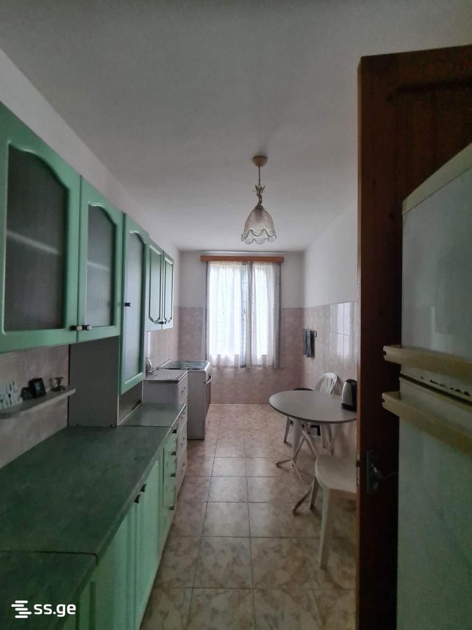 6 Room Private House For Sale view 9