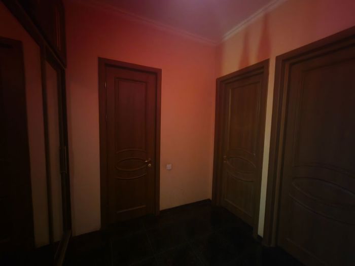 https://static.ss.ge/20260813/1_c077c881-0980-46b9-8f37-8b721b10b68c_Thumb.jpg