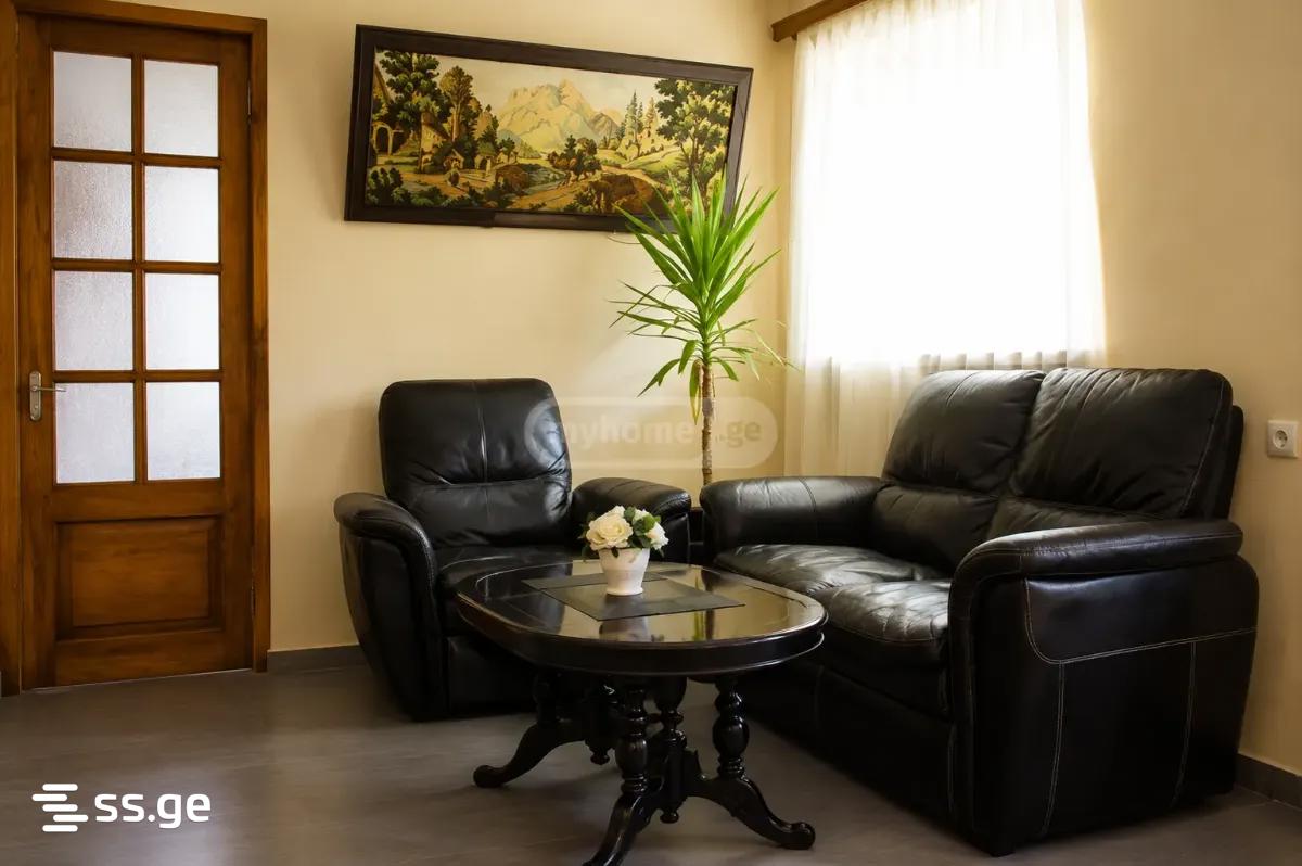 10 Room Hotel For Sale view 3